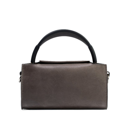 Full-Grain Leather Case for AirPods Max - The Minimalist 3.0-4